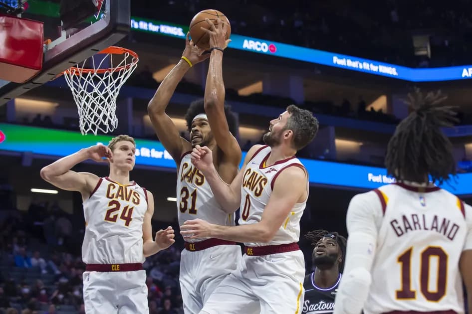 Four-pick cross-sport parlay for Tuesday (+1042 odds): Champions League, NHL, NBA, and college basketball