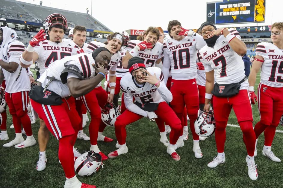 Activate the $210 Betr Picks promo code PICKSWISE15 for Oregon vs Texas Tech