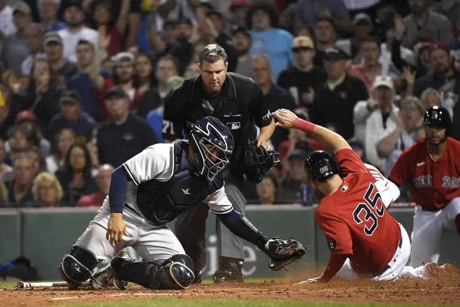 New York Yankees vs Boston Red Sox Sunday Night Baseball odds, expert picks & best bets