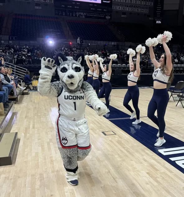 Capture the $250 Wanna Parlay promo code for Texas vs #5 UConn tonight