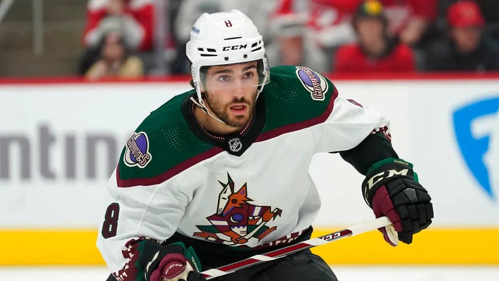 Best player props for Thursday's NHL slate: Nick Schmaltz makes his point