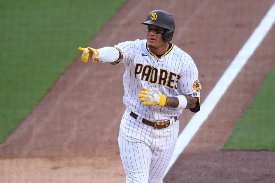 Monday MLB three-team mega parlay (+1696 odds): Padres stay hot