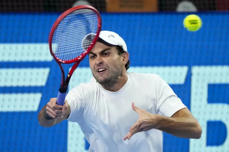 Australian Open tennis Day 2 predictions, picks & best bets: Grigor Dimitrov faces rematch of 2021 quarterfinals