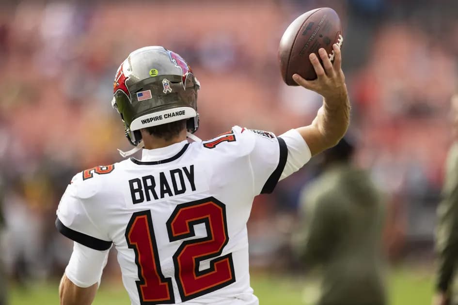 NFL MNF New Orleans Saints vs Tampa Bay Buccaneers Same Game Parlay at +1472 odds: Brady leads Buccaneers to a win