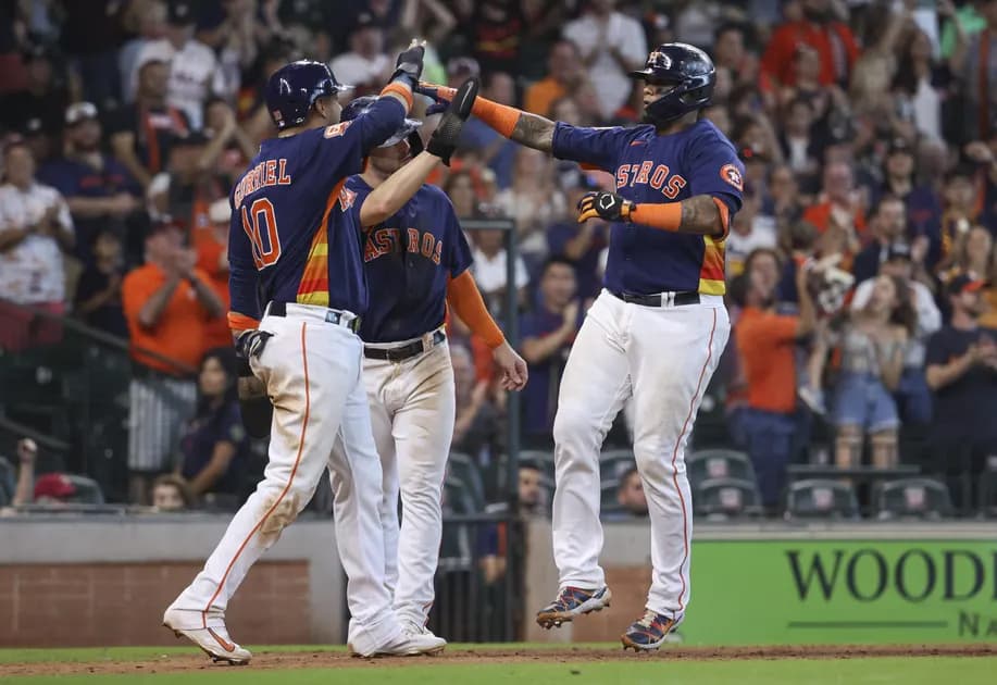MLB Monday parlay at mega (+882 odds) today 9/19: Astros win as underdogs