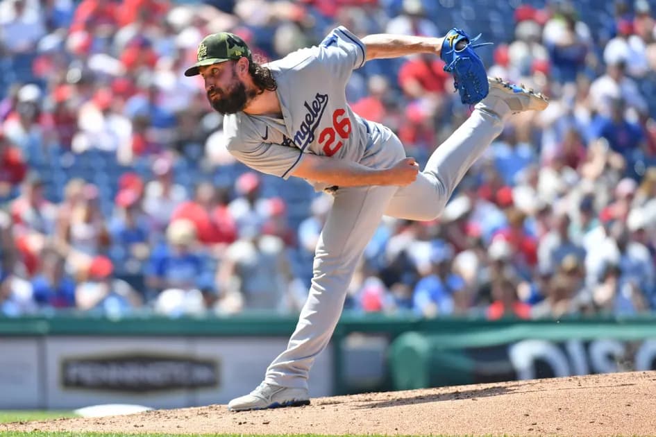 MLB Wednesday three-team mega parlay (+880 odds): L.A. confidential