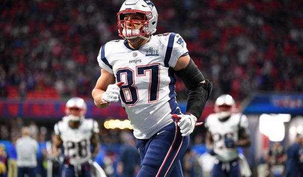 Rob Gronkowski ends retirement, traded to Buccaneers