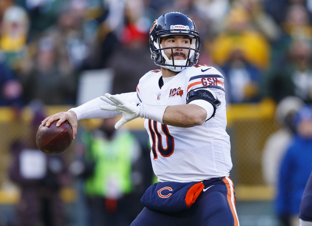 QB Mitch Trubisky warming up for the Chicago Bears