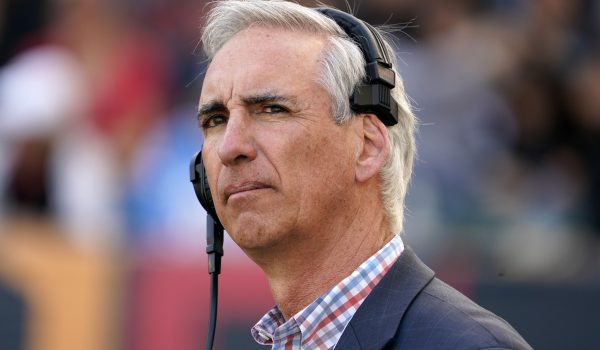 Former XFL commissioner Oliver Luck sues owner Vince McMahon