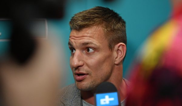 Buccaneers odds back on the board following Gronkowski trade