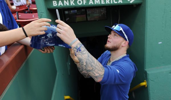 Red Sox OF Alex Verdugo expects to be healthy for start of season
