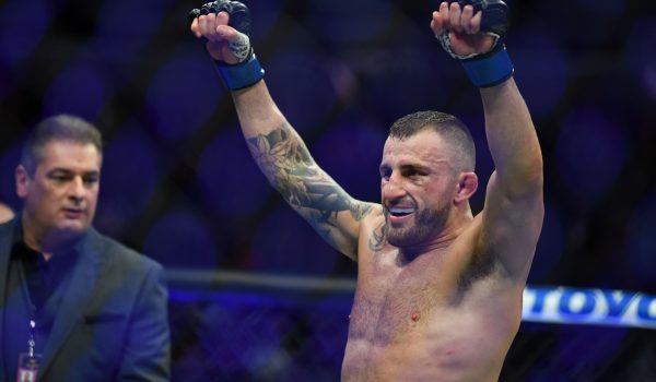 UFC predictions, picks, best bets and three-fight parlay for UFC 251