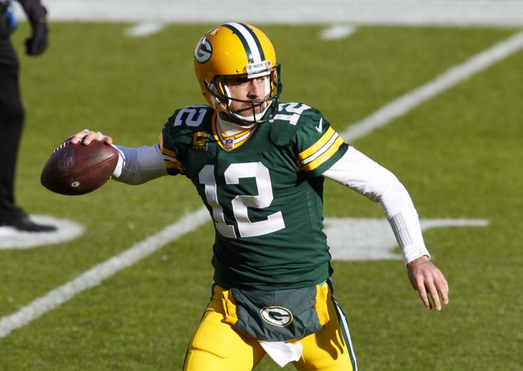Green Bay Packers quarterback Aaron Rodgers drops back to pass during loss to Minnesota Vikings
