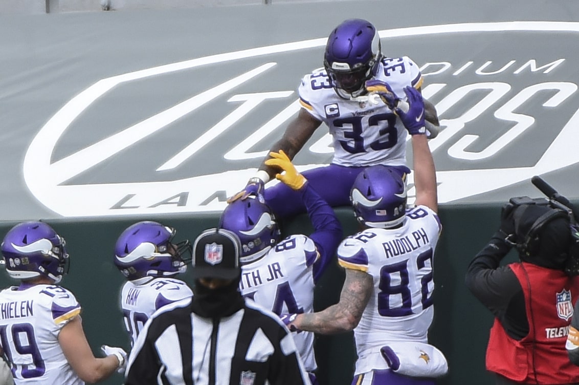 Dalvin Cook and the Minnesota Vikings celebrate a touchdown