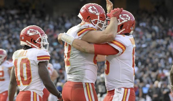 Fantasy football picks, Week 13 positional rankings: Chiefs offense dominates all over