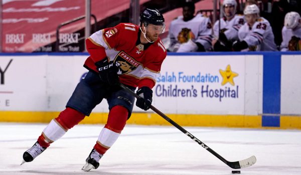 Best player prop bets for Tuesday's NHL slate: Huberdeau to rattle the Chicago goal