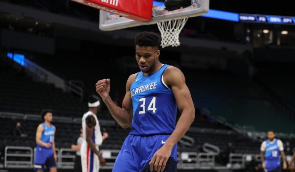 Best player prop bets for Saturday's NBA slate: Giannis primed to sting the Hornets
