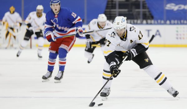 Best player prop bets for Thursday's NHL Slate: Rust to keep the shots coming