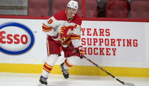 Monday NHL three-team mega parlay (+1393 odds): Calgary looks to win second straight against Senators