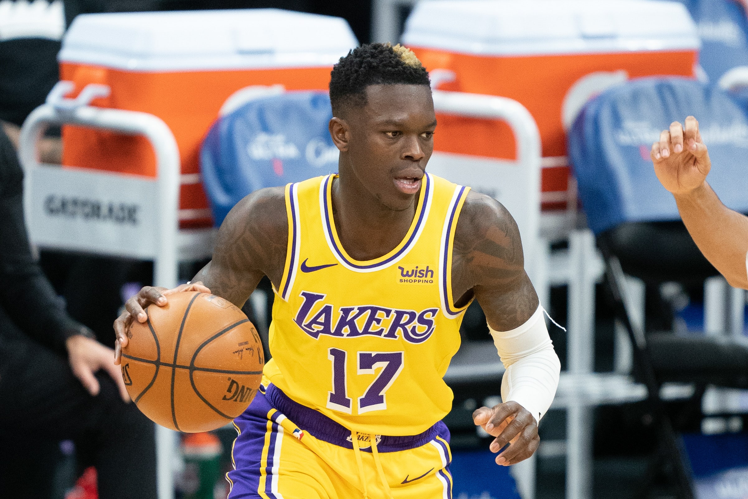Dennis Schroder dribbling