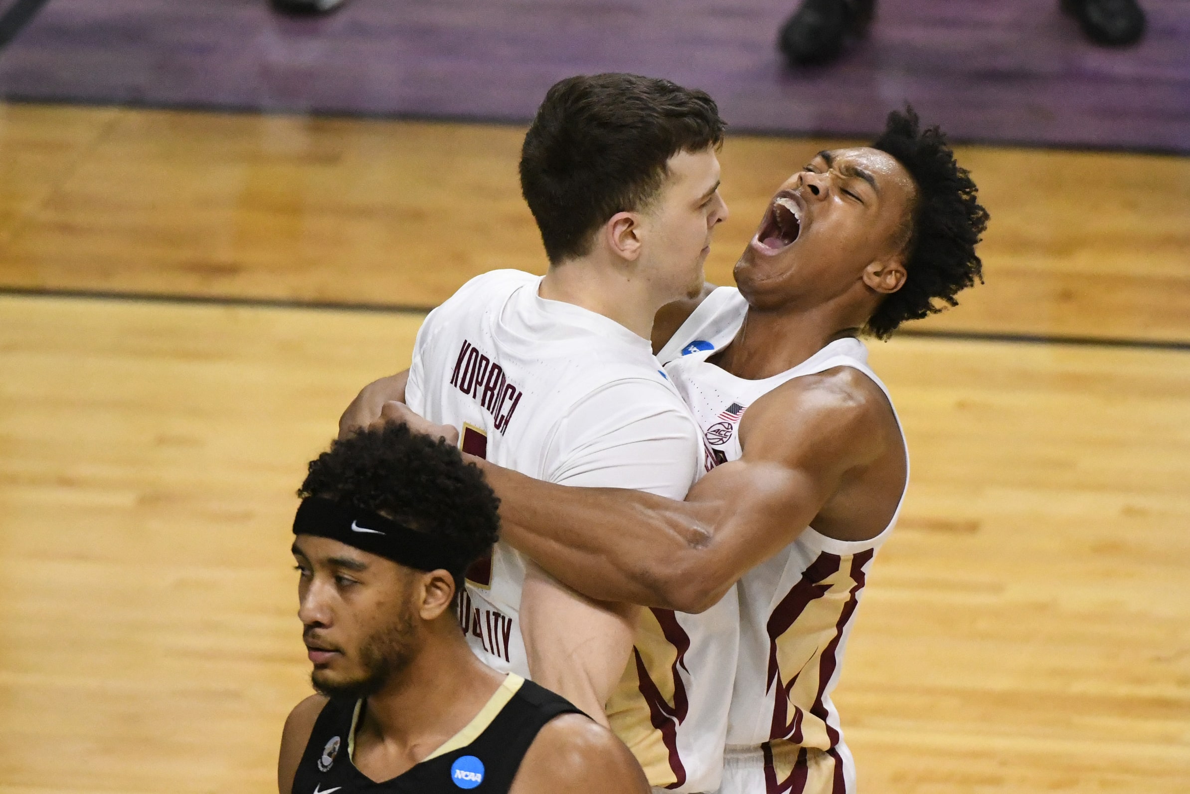 March Madness Sweet 16 Best underdog picks for Sunday Pickswise