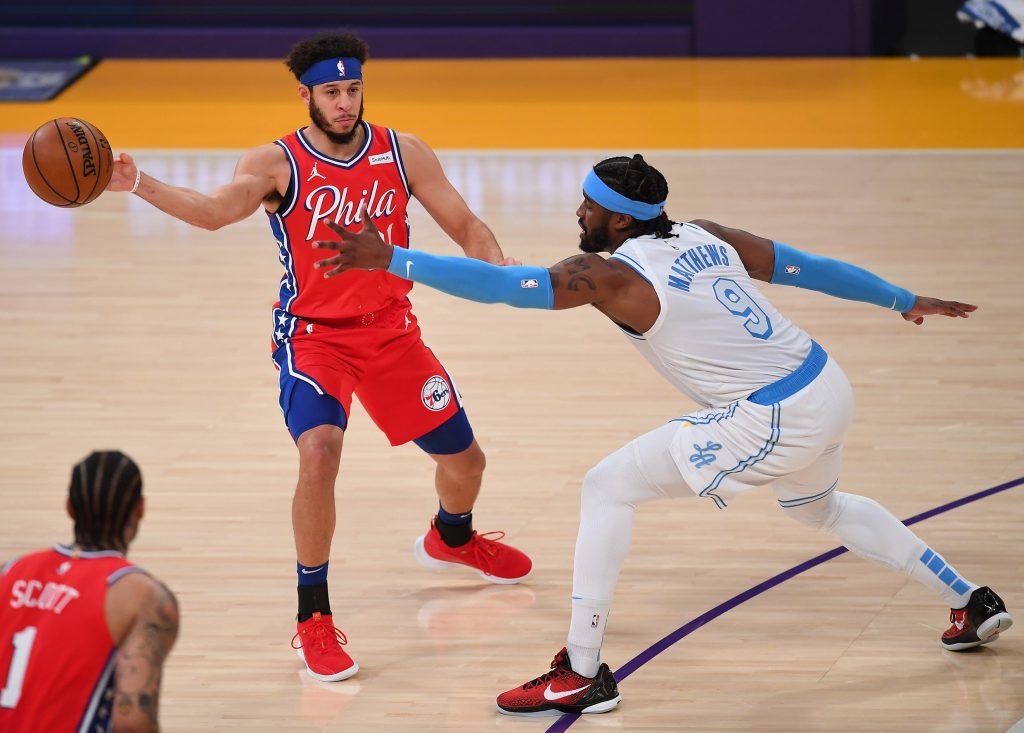 Seth Curry 76ers passing