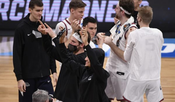 Daily March Madness public money update: Bettors pounding Gonzaga in Elite Eight