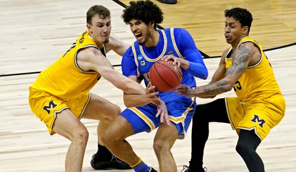 March Madness Elite Eight By The Numbers: Favorites And 'Dogs Neck And Neck