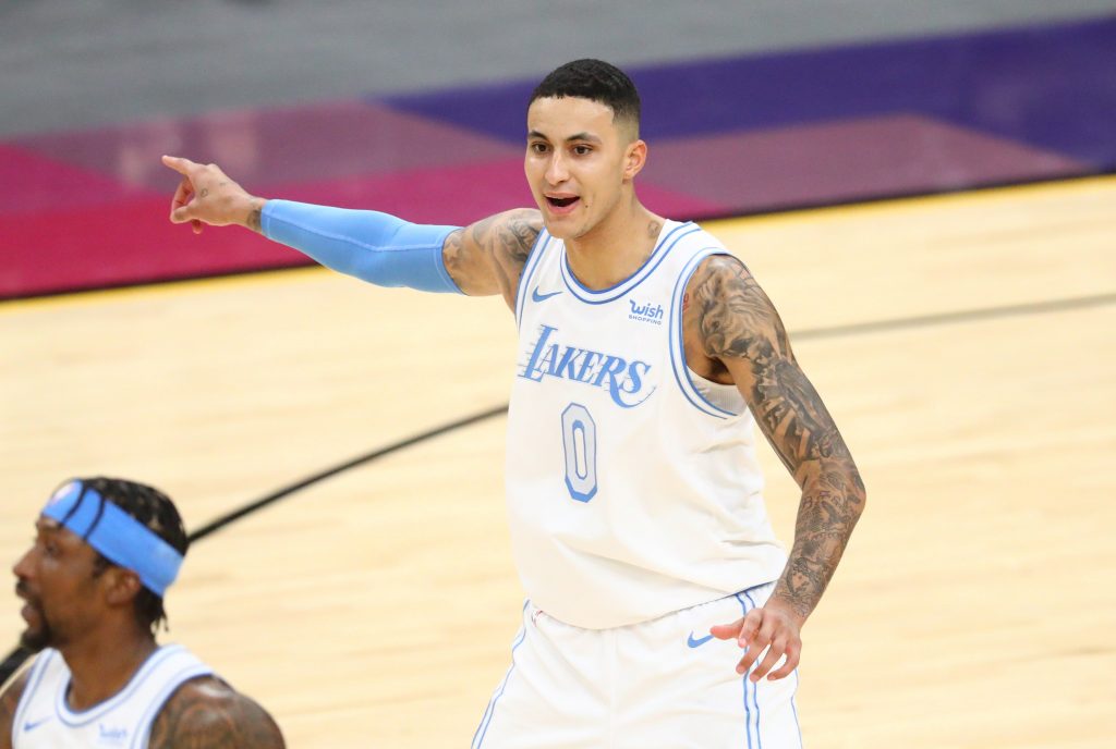 Kyle Kuzma Lakers pointing