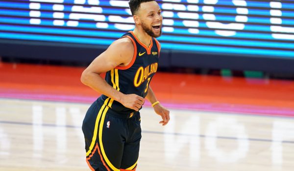 Best player props for Monday’s NBA slate: Curry set for a historic night