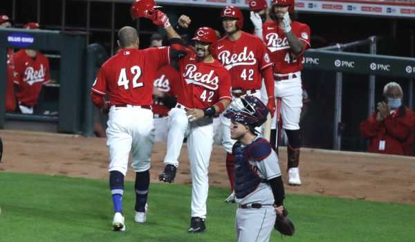 MLB Saturday three-team mega parlay (+1792 odds): Reds keep rolling