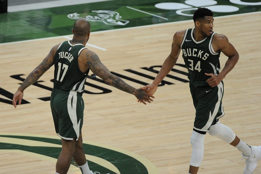 Giannis Antetokounmpo Bucks