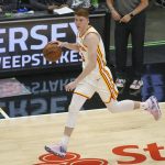 Atlanta Hawks guard Kevin Huerter (3) dribbles against the Washington Wizards in the second quarter at State Farm Arena