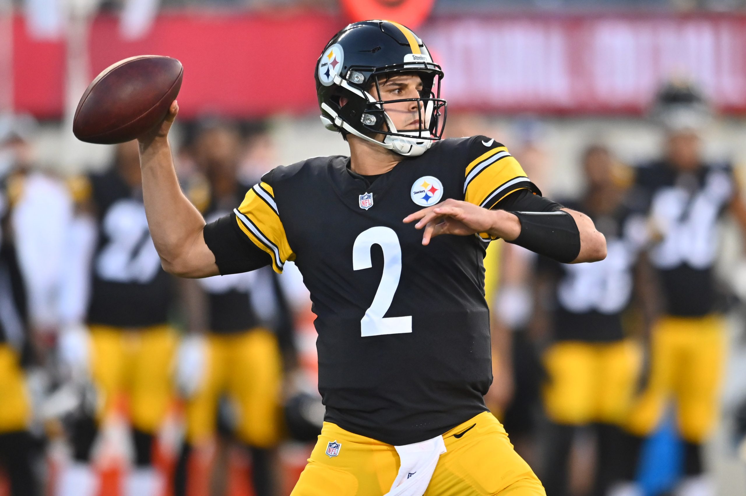 Pittsburgh Steelers quarterback Mason Rudolph (2) throws a pass against the Dallas Cowboys during the first quarter at Tom Benson Hall of Fame Stadium in the preseason