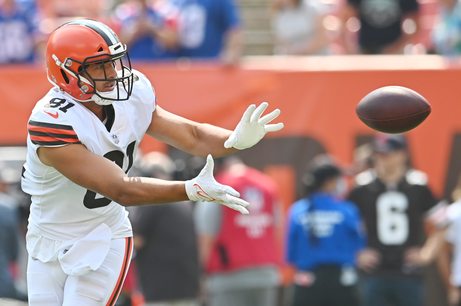 Austin Hooper finished 2021 with four touchdowns in his last seven games for the Browns