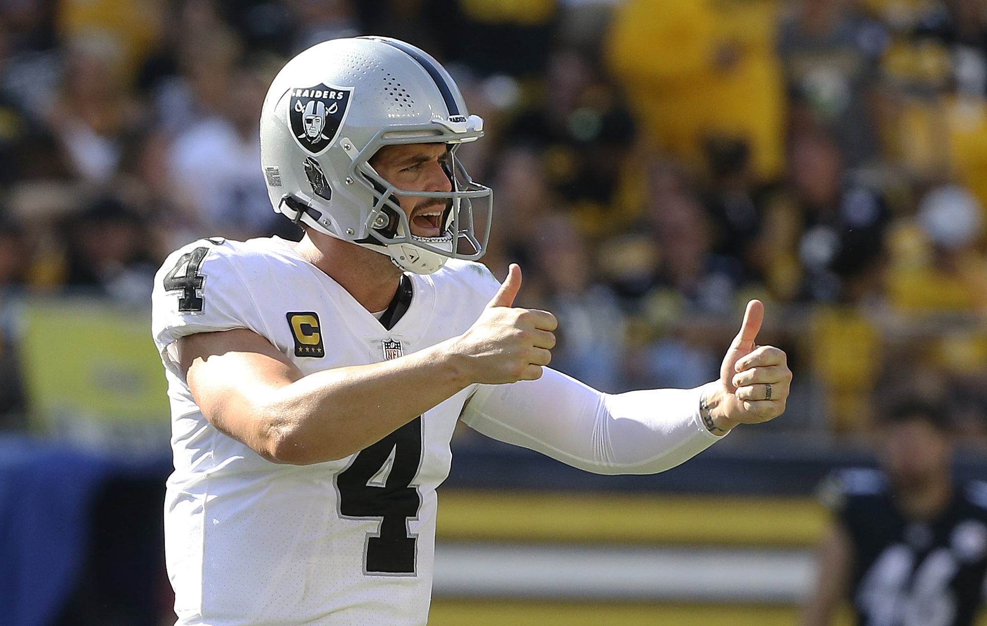 Las Vegas Raiders quarterback Derek Carr (4) gestures on the field against the Pittsburgh Steelers during the fourth quarter at Heinz Field. Las Vegas won 26-17.