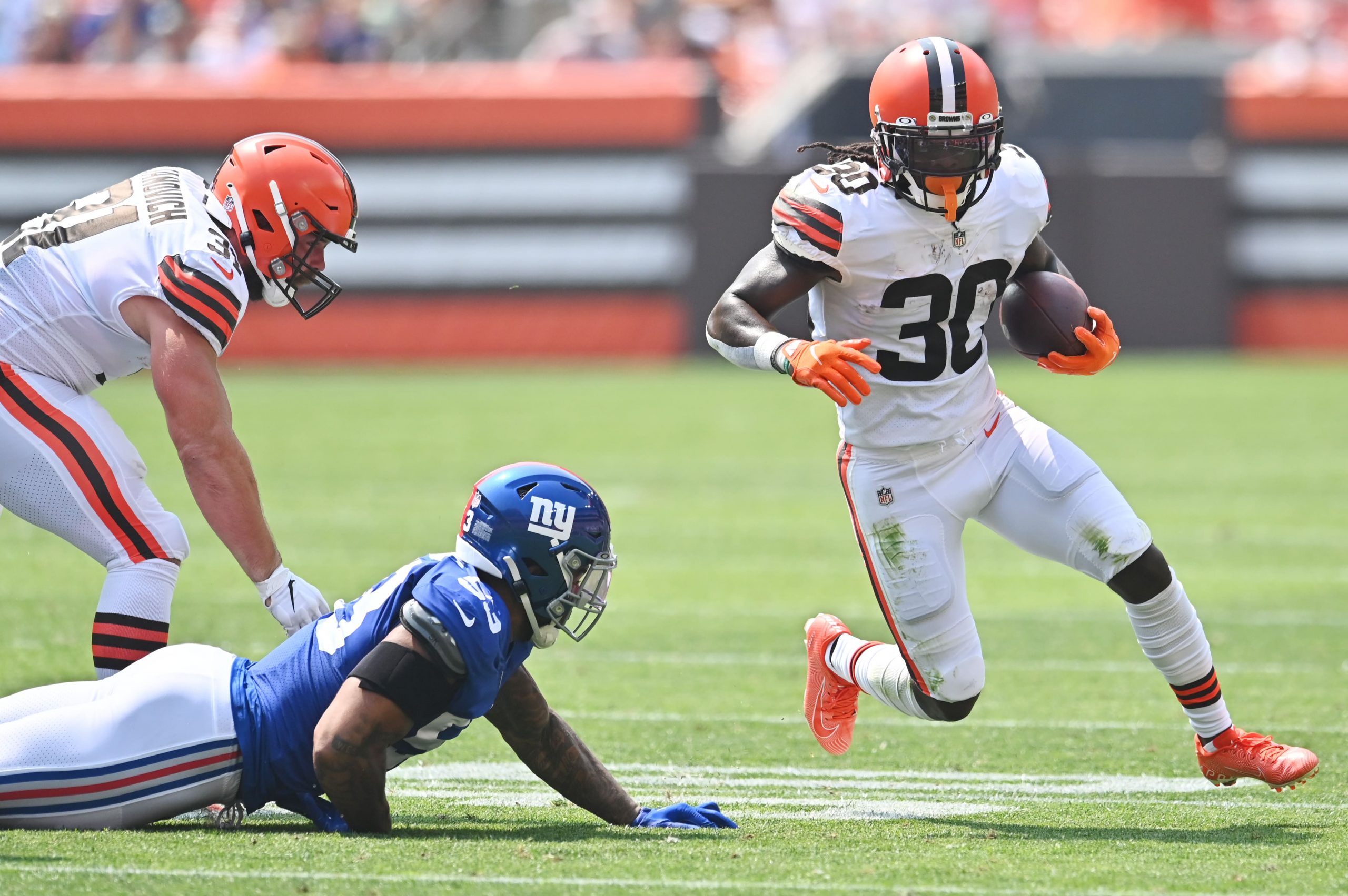 D'Ernest Johnson