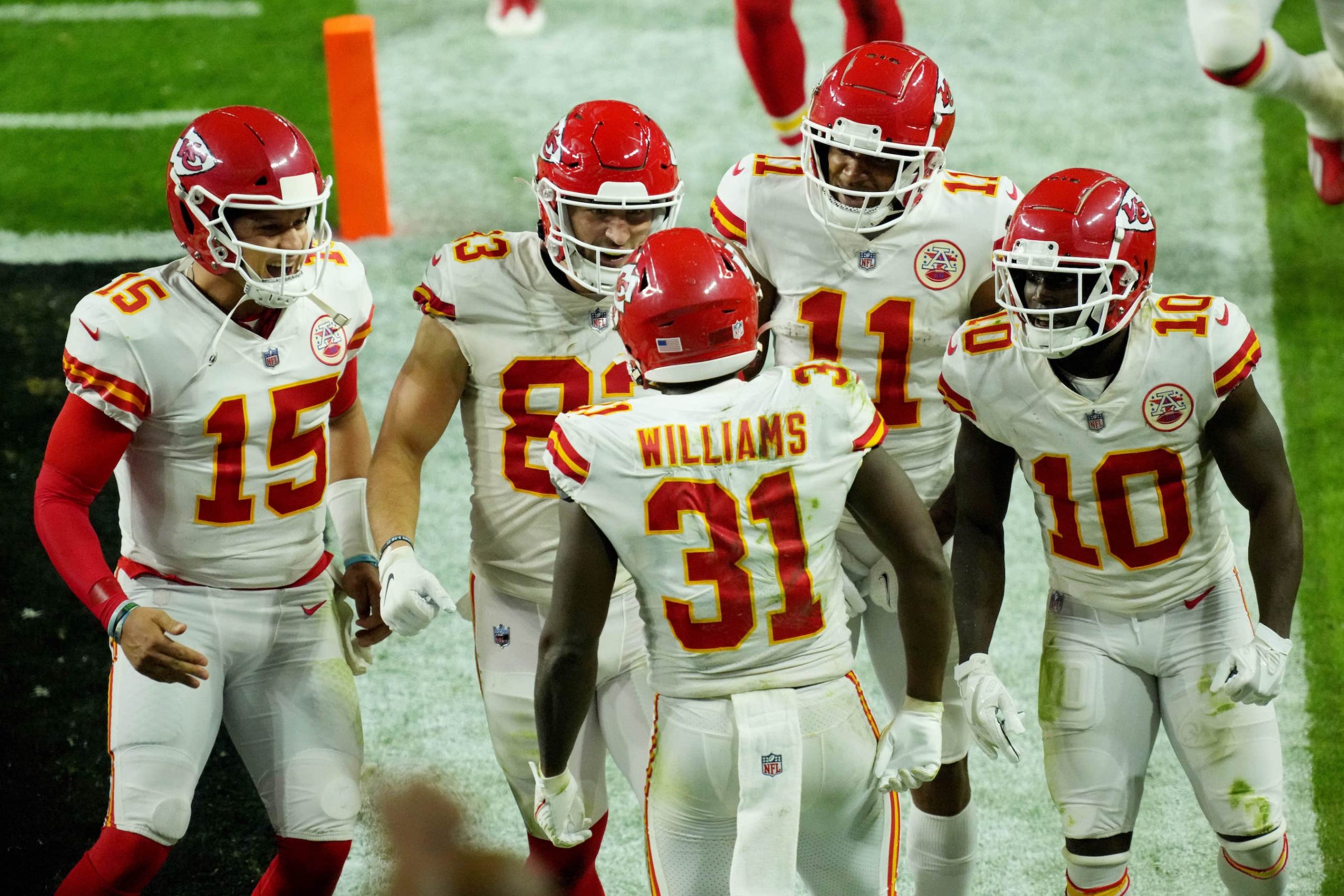 The Kansas City Chiefs celebrate a touchdown