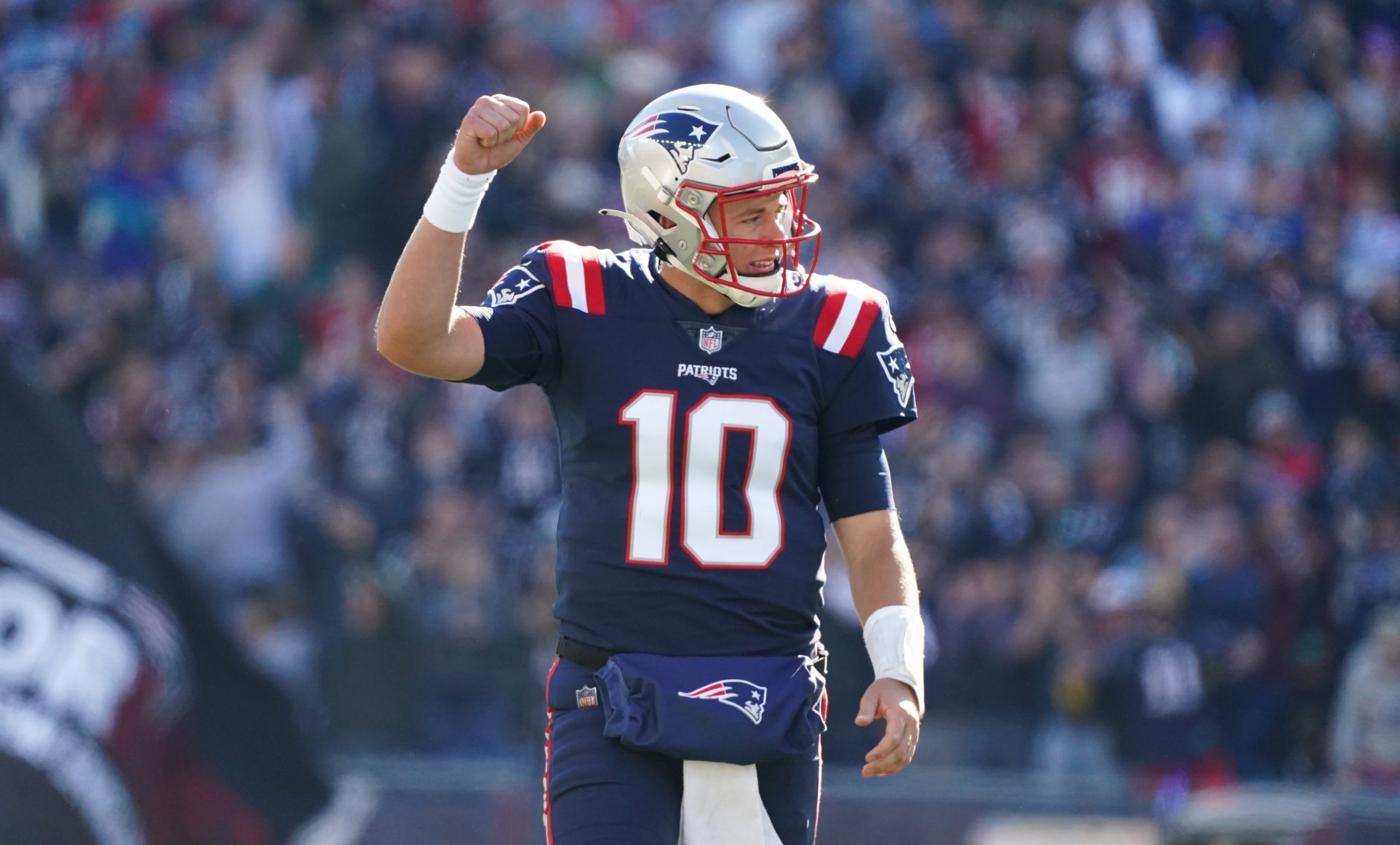 mac jones new england QB