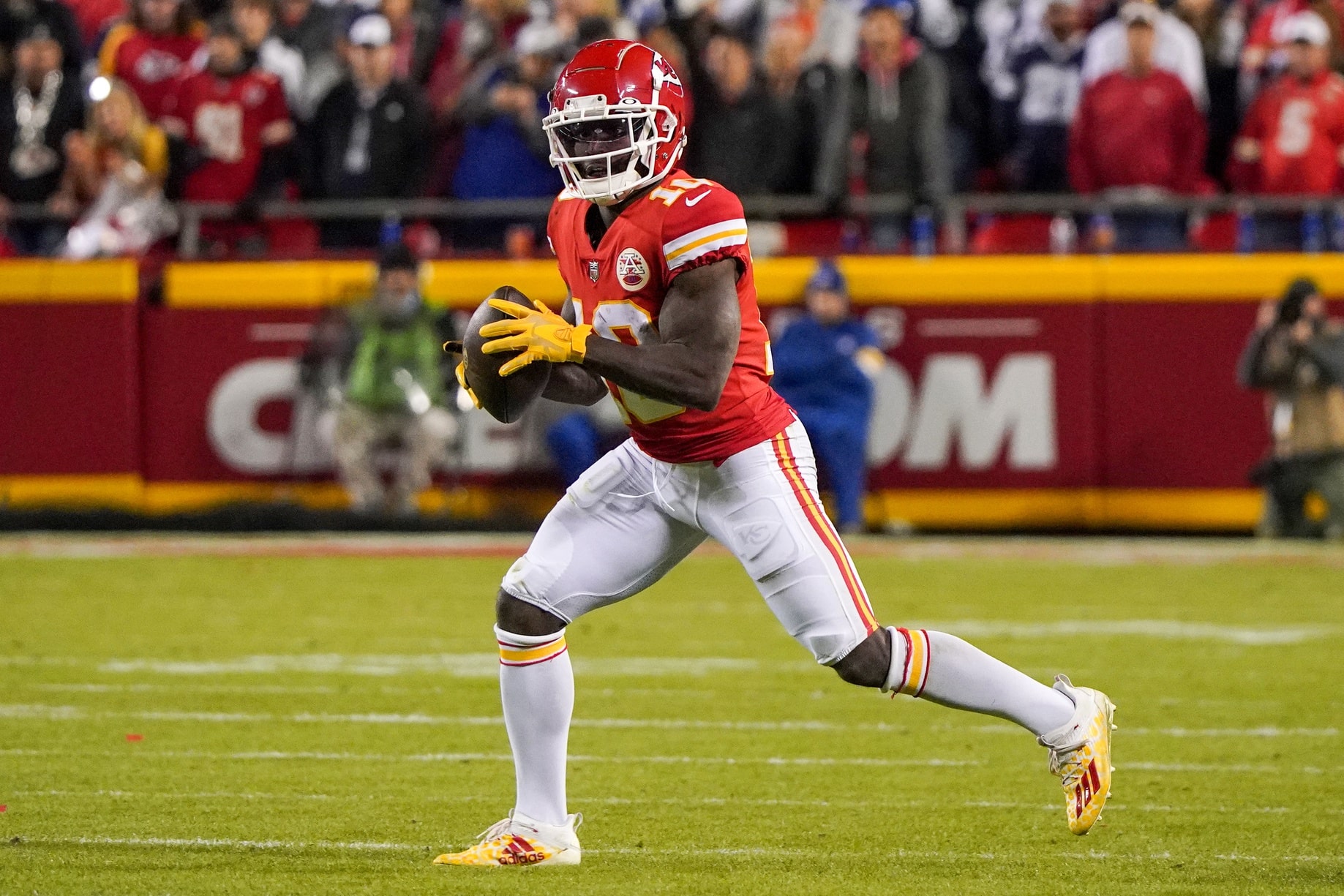 Kansas City Chiefs wide receiver Tyreek Hill (10) catches a pass against the Dallas Cowboys during the second half at GEHA Field at Arrowhead Stadium.
