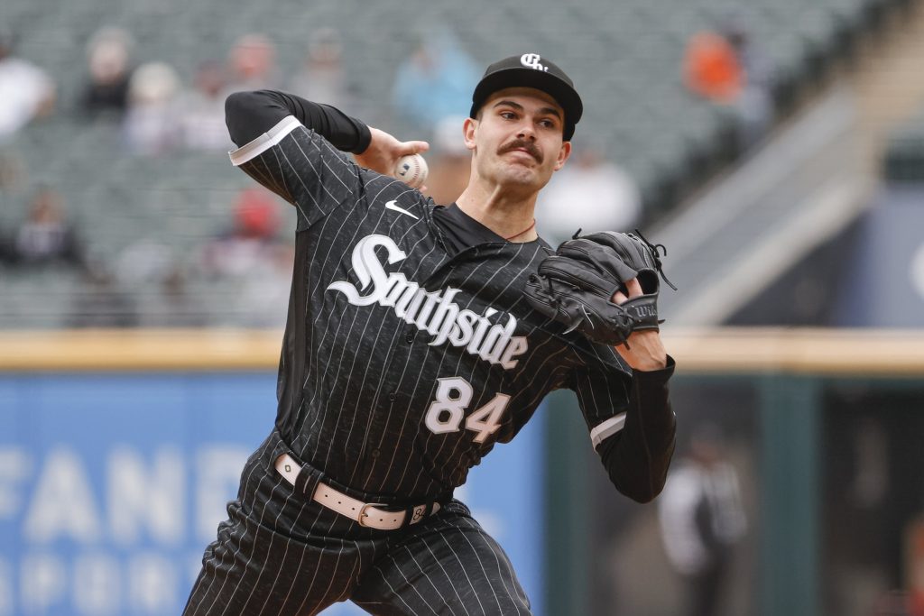 Chicago White Sox starting pitcher Dylan Cease (84) delivers against the Los Angeles Angels during the first inning at Guaranteed Rate Field.