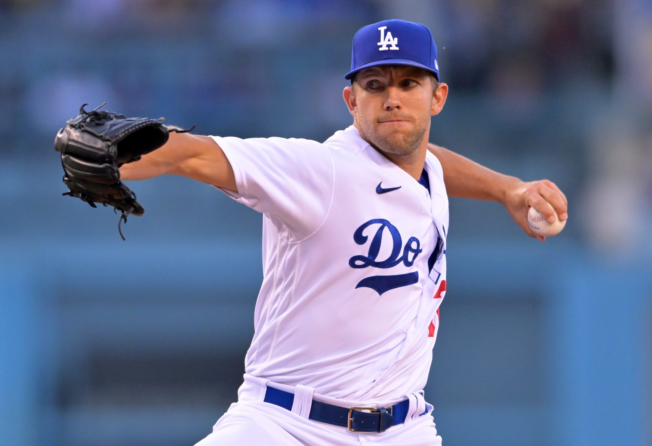 Los Angeles Dodgers starting pitcher Tyler Anderson (31) throws a pitch in the first inning against the Philadelphia Phillies at Dodger Stadium.
