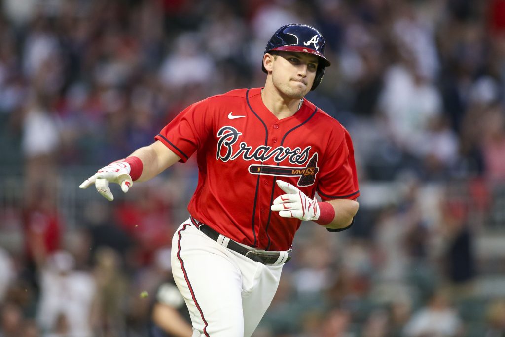 Baseman ketiga Atlanta Braves Austin Riley (27) melakukan selebrasi setelah home run melawan Miami Marlins pada inning kelima di Truist Park.