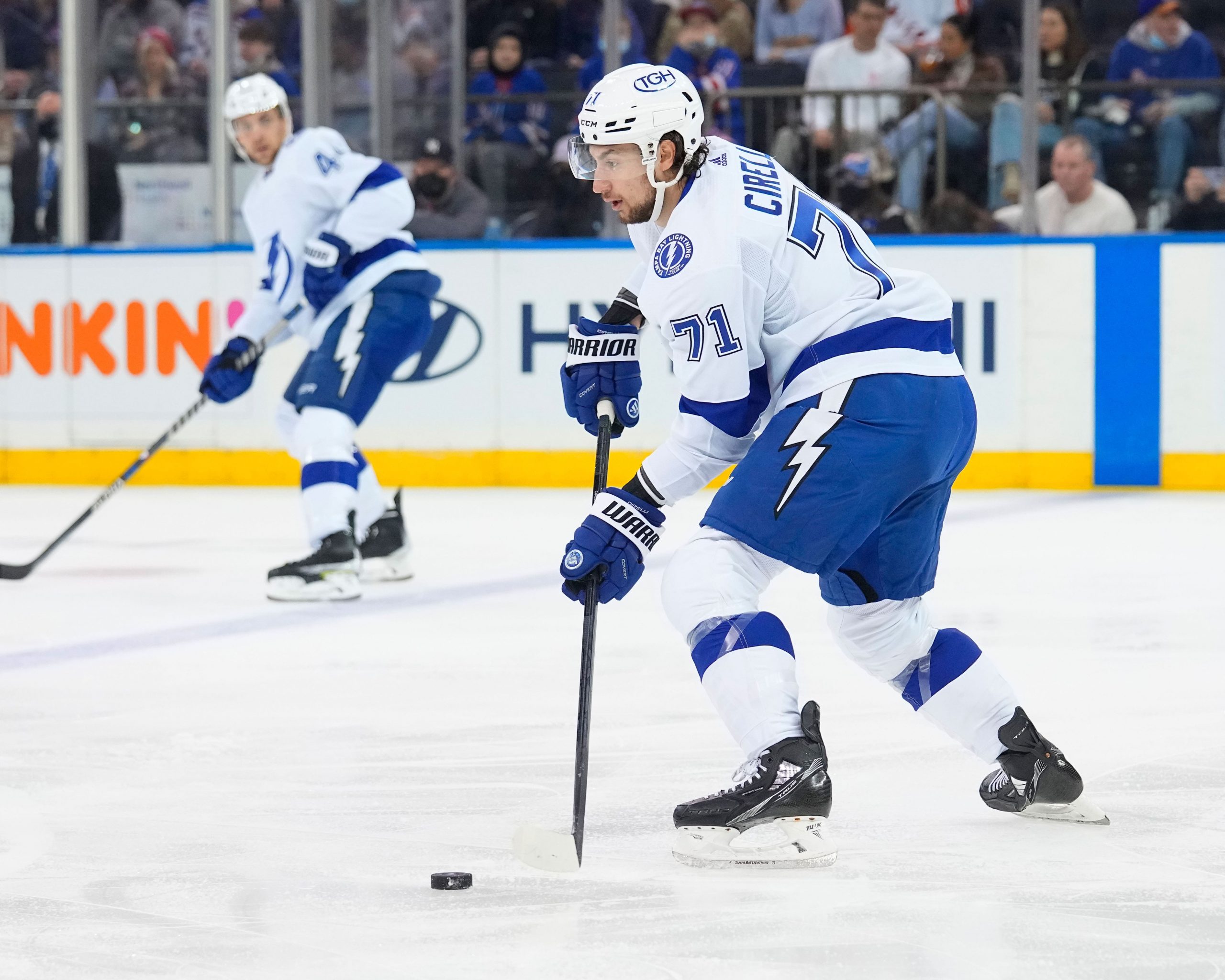 Tampa Bay Lightning skater Anthony Cirelli
