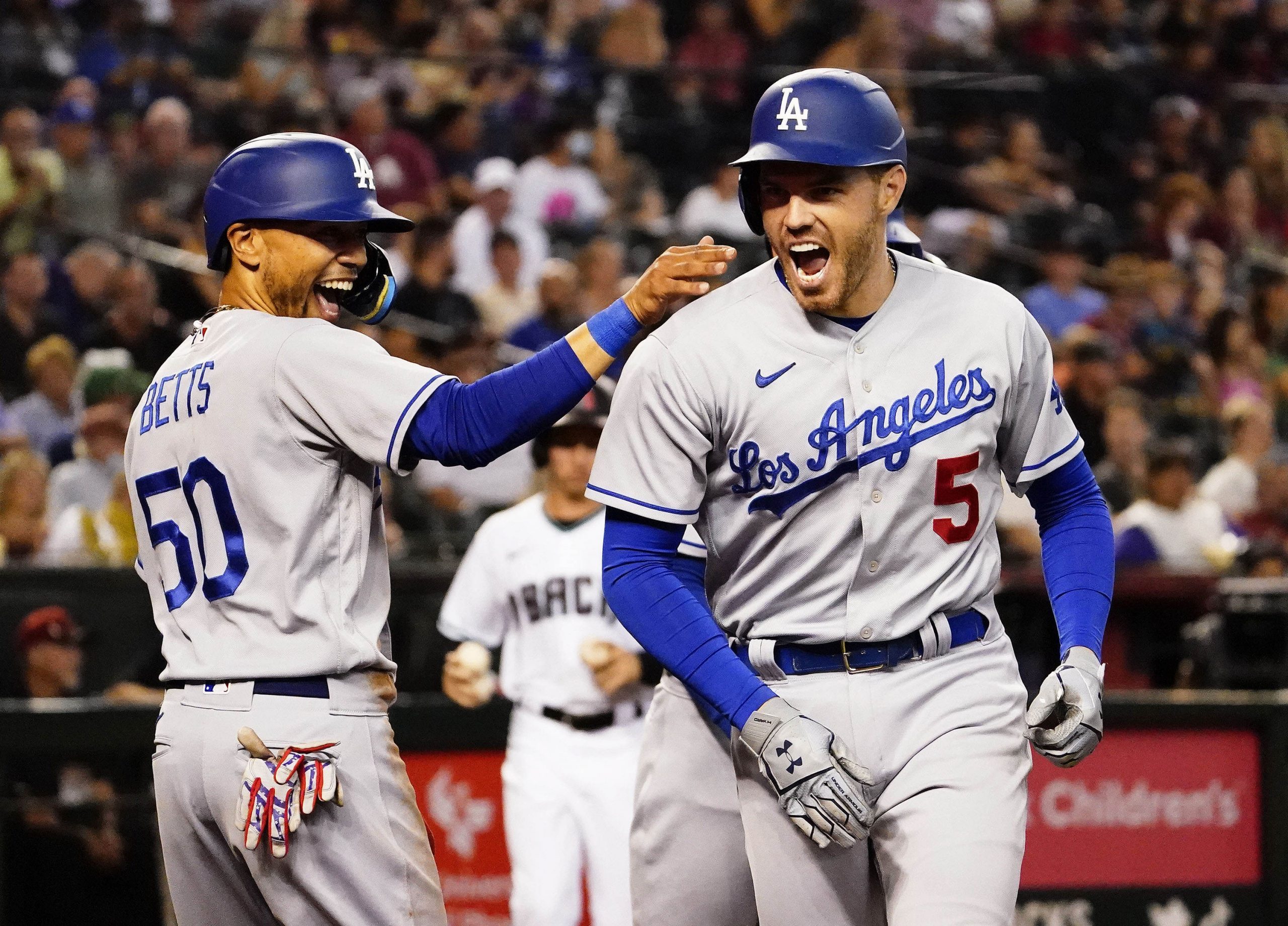 MLB SF Giants vs LA Dodgers same game parlay: Freeman stays hot