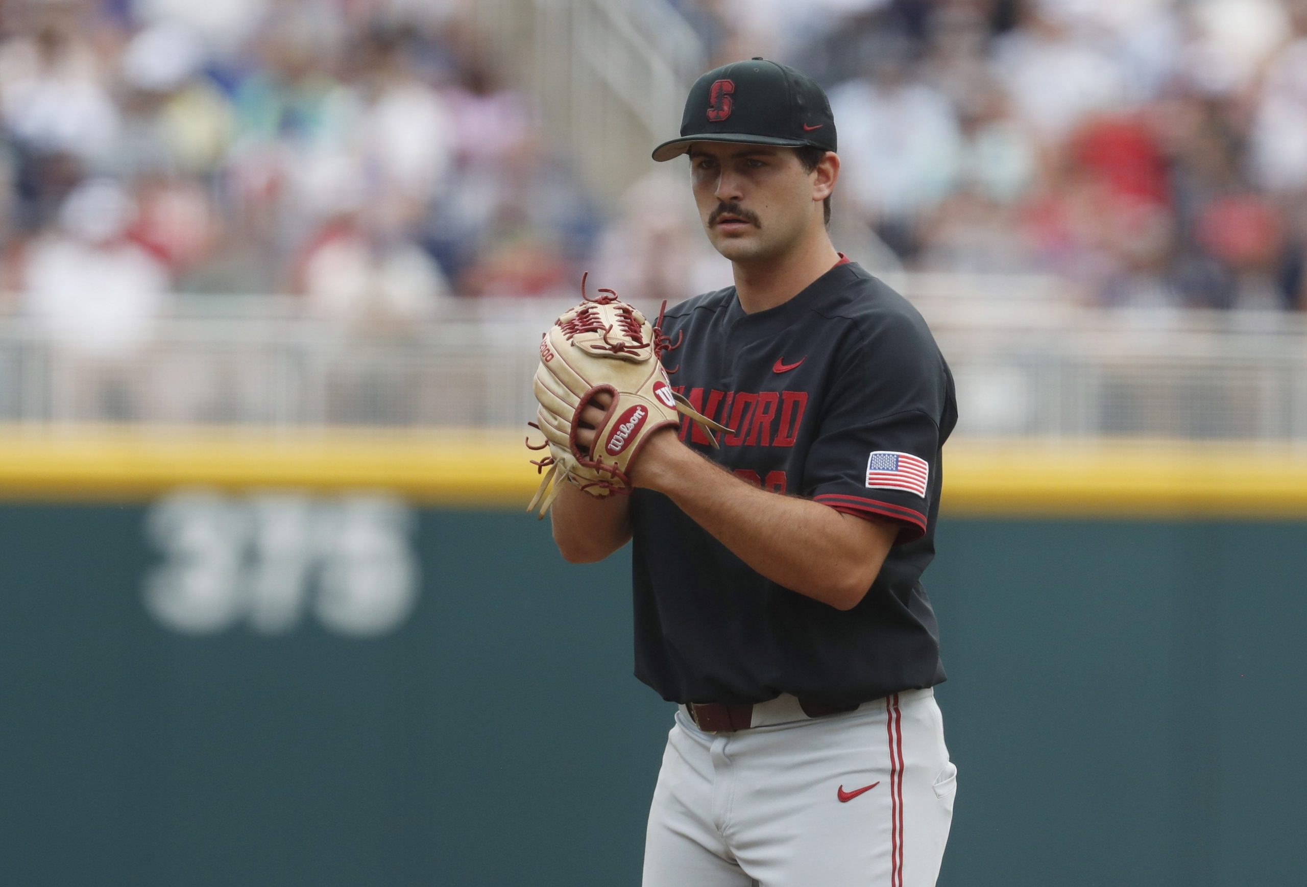 Stanford Cardinal pitcher Alex Williams (28) gets ready to throw against the Arizona Wildcats at TD Ameritrade Park