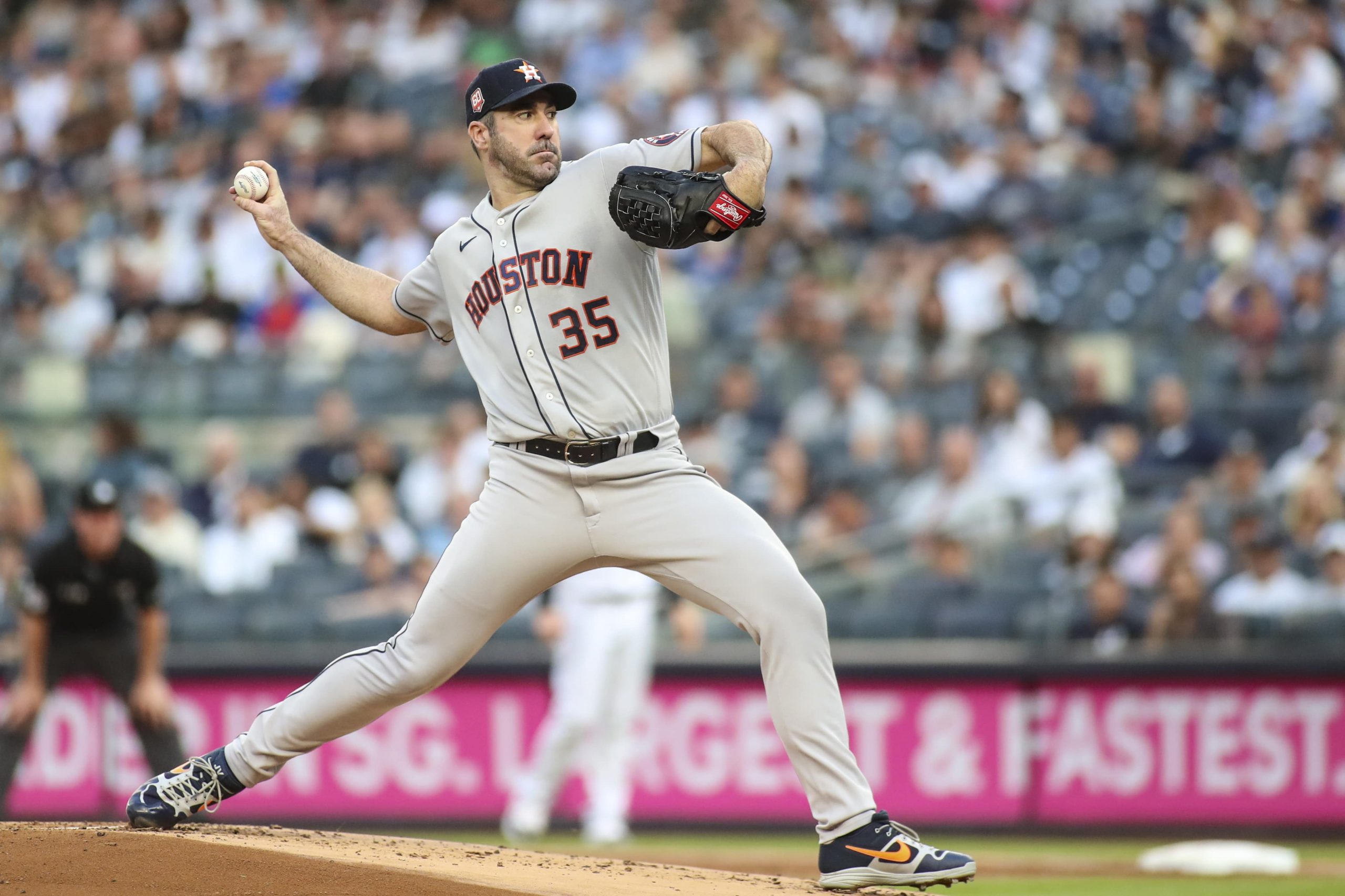 Houston Astros starting pitcher Justin Verlander (35) pitches in the first inning against the New York Yankees at Yankee Stadium.