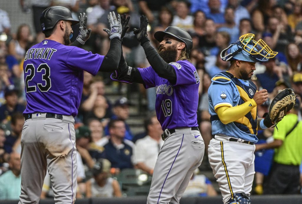 Colorado Rockies memukul Charlie Blackmon dan Kris Bryant
