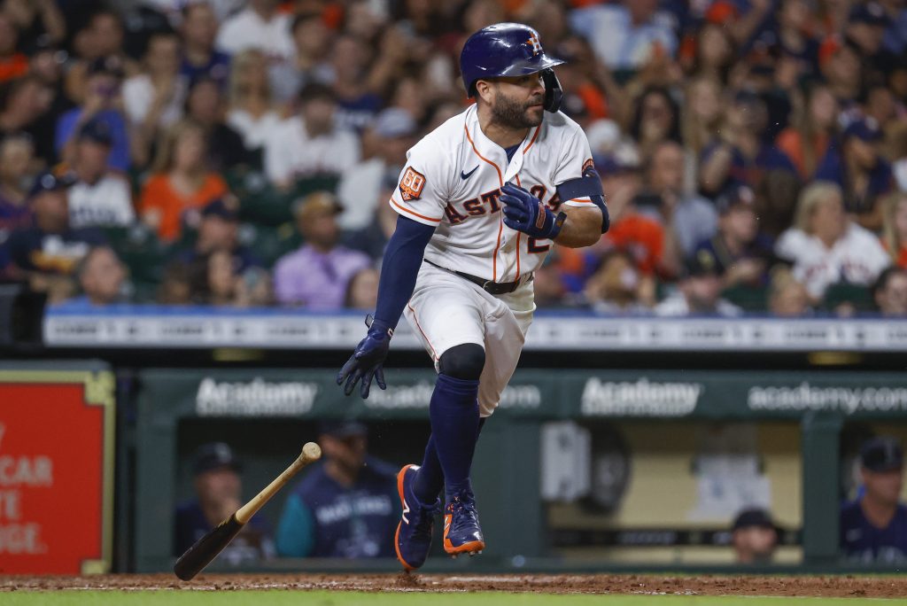 Pemukul Houston Astros Jose Altuve