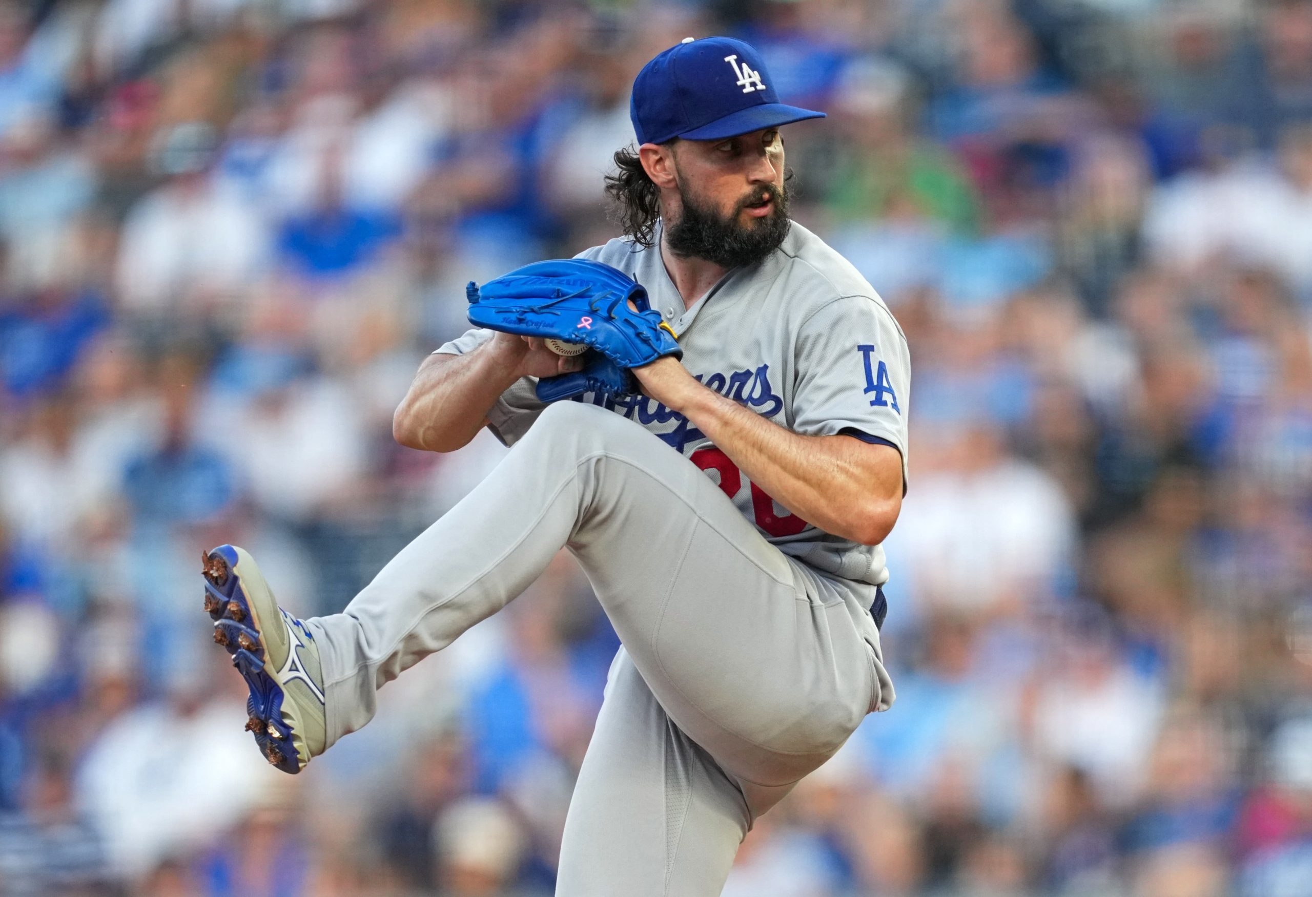 Best MLB Playoffs player prop bet for today 10/14: Tony Gonsolin stays composed in Game 3